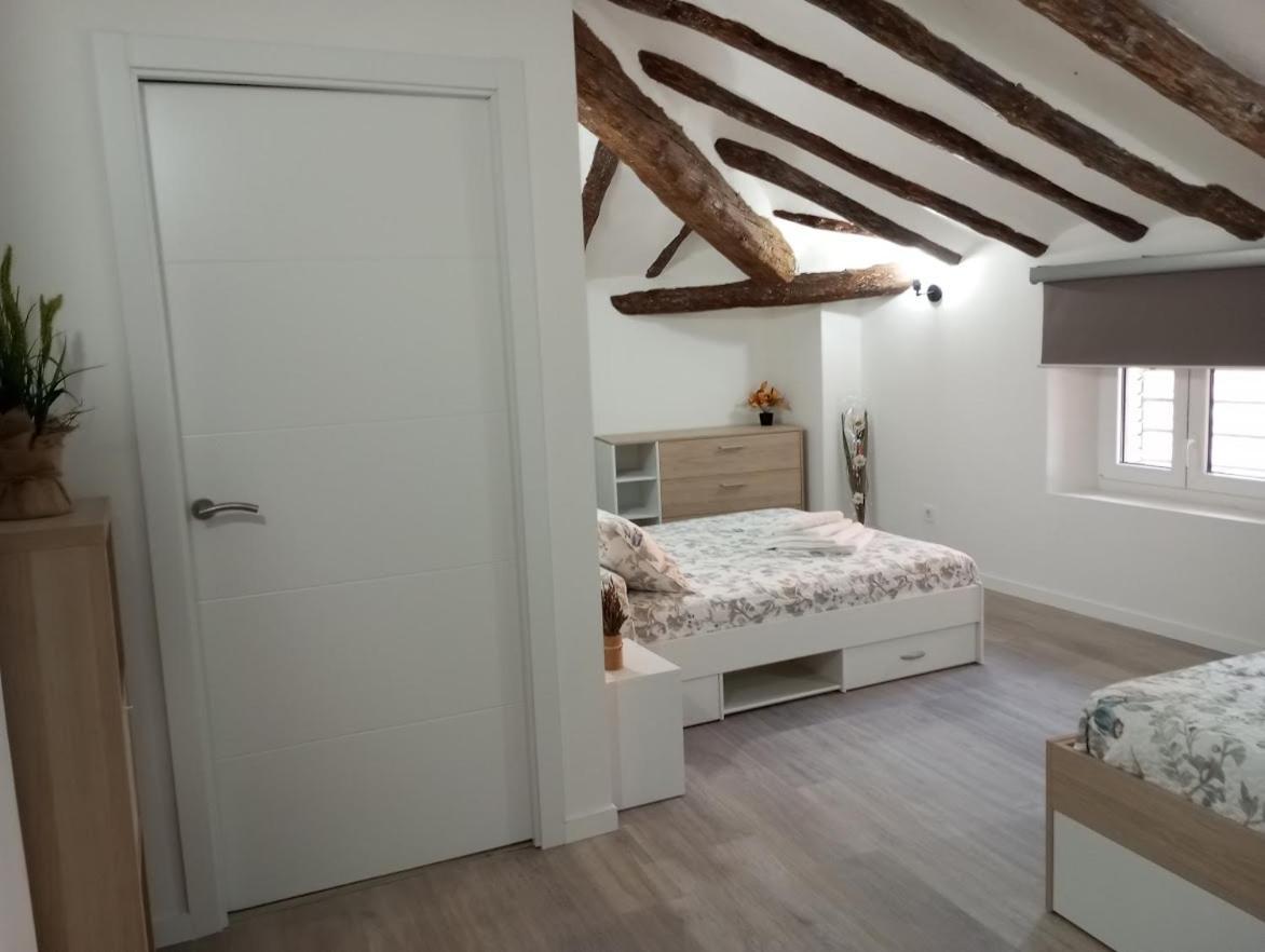Apartamentos "El Balconico" Arguedas Ngoại thất bức ảnh