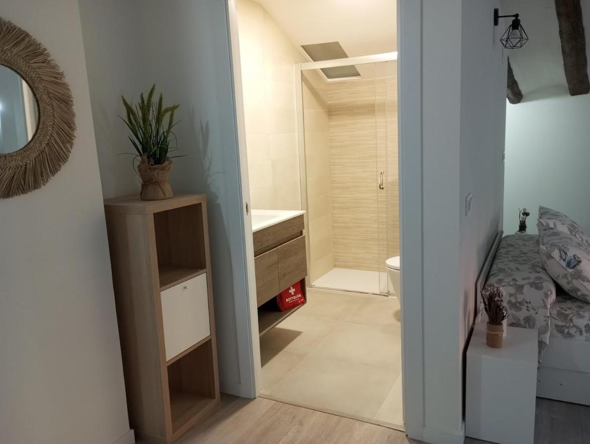 Apartamentos "El Balconico" Arguedas Ngoại thất bức ảnh